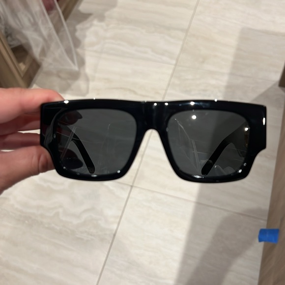 Louis Vuitton LV Link Square Sunglasses - Picture 5 of 6